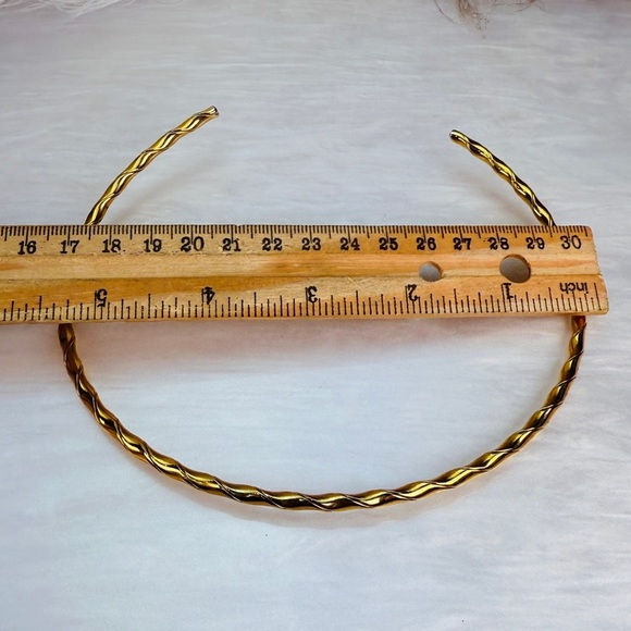 Vintage aged goldtone twisted open choker necklace main image 11